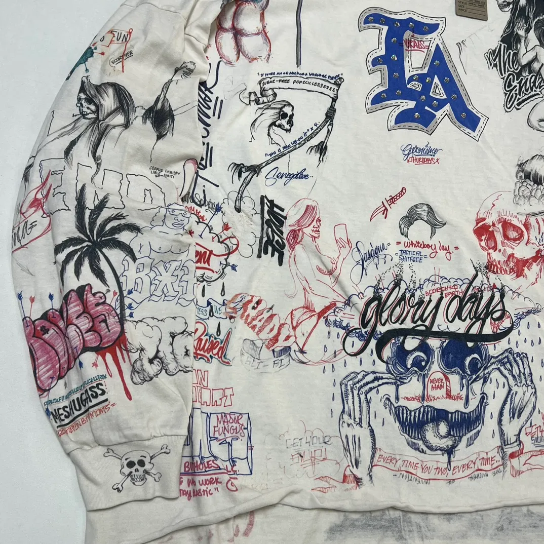 SAINT Mxxxxxx × BORNXRAISED BR_LS TEE/LA/WHT Latest co-branded model LA diamond all-over long sleeves off-white S-XL Super heavy work started in February and lasted three months Super complex 36 sets of screens Outlined pictures make you doubt your life Super perfect reproduction of printing Genuine Czech diamonds Pressure-free reproduction
